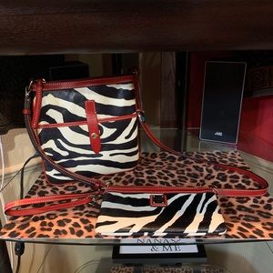 🎹🎹Dooney & Bourke Bundle🎹🎹